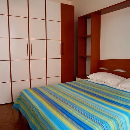 Garda Apartment